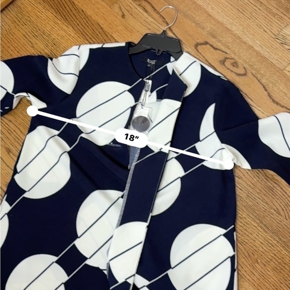 Chic Navy and White Patterned Blazer - Picture 9 of 9